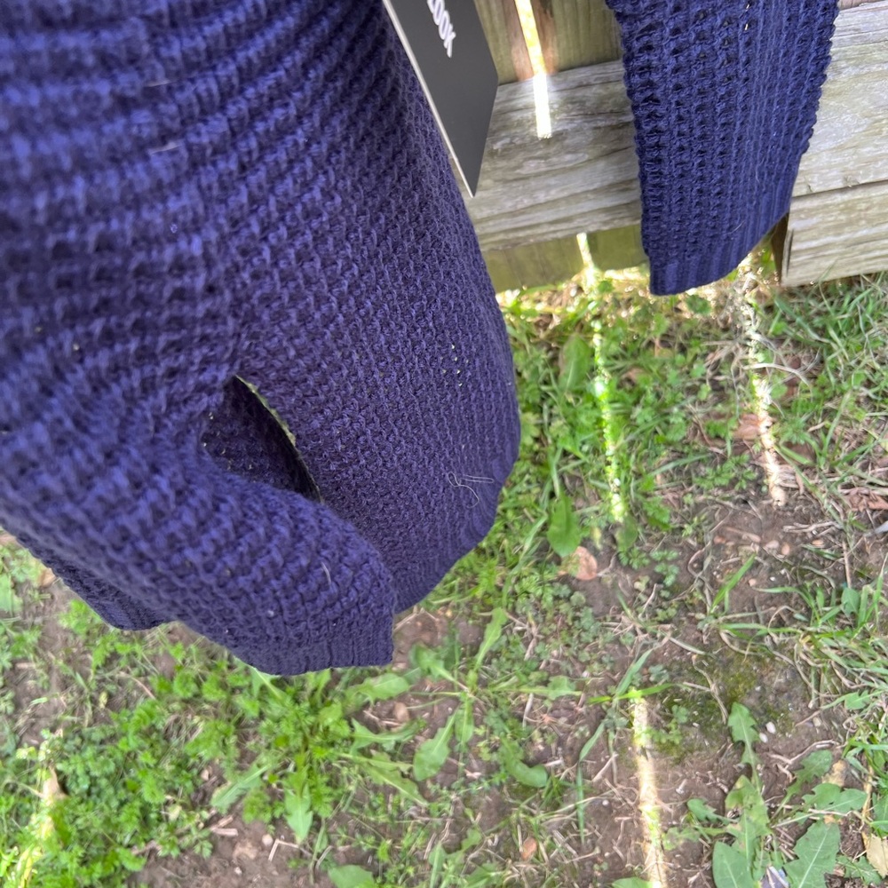 👗Jack by BB Dakota Women's Deep Blue Crew Neck Sweater - Picture 6 of 8